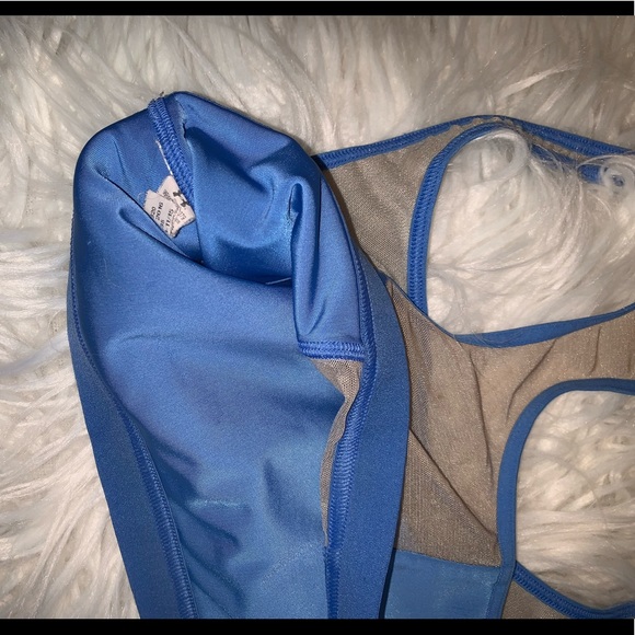 Blue medium under armor sports bra - Picture 6 of 6